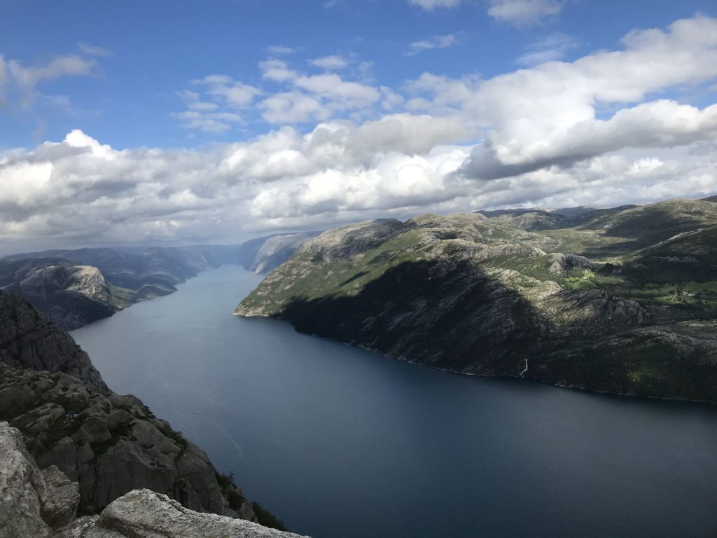 pedra-pulpito-fiorde-lyse-Noruega Dinamarca e Holanda